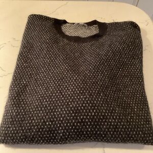 Men's Black and Gray Sweater
